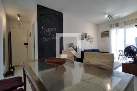 Sala de apartamento para alugar com 3 quartos, 73m² em Camorim, Rio de Janeiro