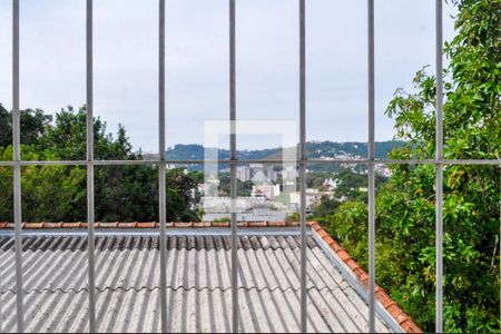 Vista Sala de casa para alugar com 4 quartos, 249m² em Teresópolis, Porto Alegre