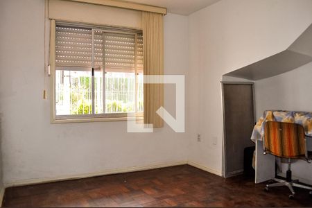 Sala de casa para alugar com 4 quartos, 249m² em Teresópolis, Porto Alegre