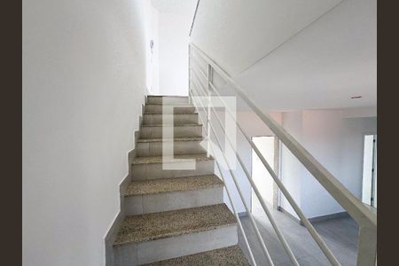 Escadas para os Quartos de apartamento à venda com 3 quartos, 144m² em Cardoso, Belo Horizonte