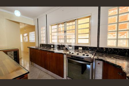 Sala/Cozinha de casa à venda com 2 quartos, 270m² em Vila Municipal, Jundiaí