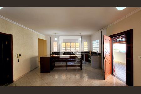 Sala/Cozinha de casa à venda com 2 quartos, 270m² em Vila Municipal, Jundiaí