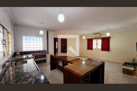 Sala/Cozinha de casa à venda com 2 quartos, 270m² em Vila Municipal, Jundiaí