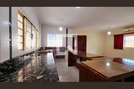 Sala/Cozinha de casa à venda com 2 quartos, 270m² em Vila Municipal, Jundiaí