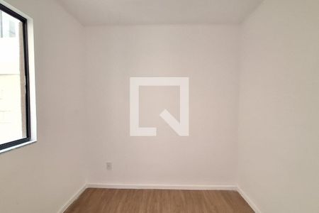Quarto 2 de apartamento para alugar com 2 quartos, 70m² em Santa Cruz da Serra, Duque de Caxias