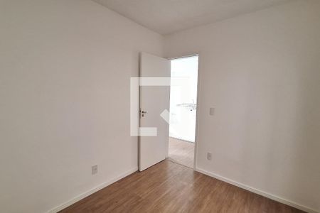 Quarto 2 de apartamento para alugar com 2 quartos, 70m² em Santa Cruz da Serra, Duque de Caxias