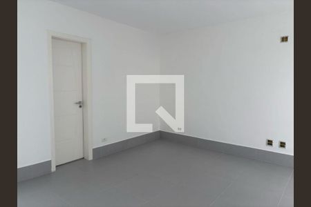 Foto 15 de casa à venda com 3 quartos, 220m² em Vila da Saúde, São Paulo