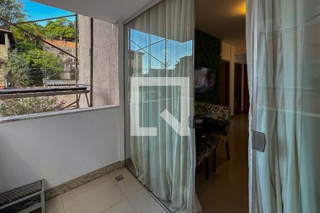 Varanda de apartamento à venda com 2 quartos, 68m² em Vila Amaral, Belo Horizonte