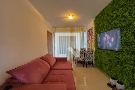 Sala de apartamento à venda com 2 quartos, 68m² em Vila Amaral, Belo Horizonte