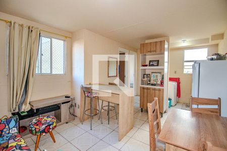 Sala de apartamento para alugar com 2 quartos, 56m² em Mário Quintana, Porto Alegre