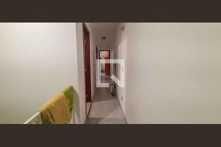 Casa 1 - Corredor de casa à venda com 5 quartos, 180m² em Vila Yolanda, Osasco