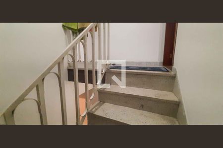 Casa 1 - Acesso aos quartos de casa à venda com 5 quartos, 180m² em Vila Yolanda, Osasco