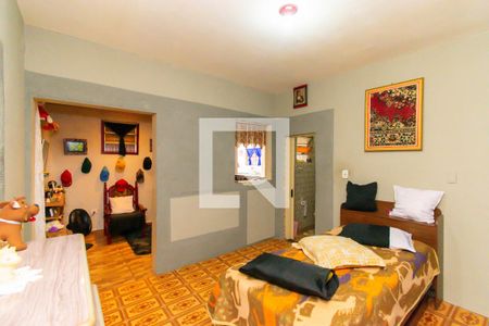 Suíte de casa à venda com 6 quartos, 400m² em Jardim Colorado, São Paulo