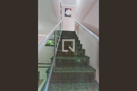 Escada de casa à venda com 3 quartos, 220m² em Vila Padre Anchieta, Diadema