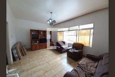 Sala de casa para alugar com 3 quartos, 350m² em Vila Cascatinha, São Vicente