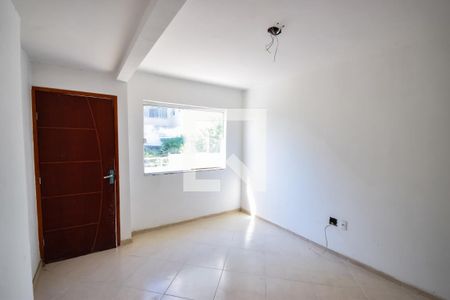 Sala de casa de condomínio para alugar com 2 quartos, 62m² em Abolição, Rio de Janeiro