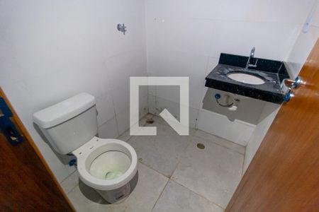 Banheiro de apartamento para alugar com 1 quarto, 25m² em Vila Prudente, São Paulo