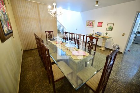 Sala de casa para alugar com 5 quartos, 400m² em Setor Marista, Goiânia