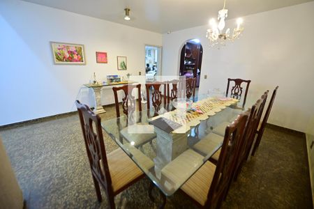 Sala de casa para alugar com 5 quartos, 400m² em Setor Marista, Goiânia