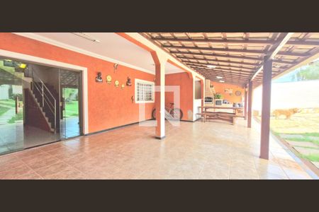 Sacada/Sala de casa à venda com 4 quartos, 318m² em Lundcéia, Lagoa Santa