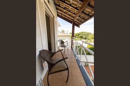 Varanda de casa à venda com 3 quartos, 287m² em Loteamento Caminhos de San Conrado (sousas), Campinas