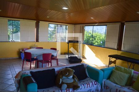 Sala 2 de casa de condomínio para alugar com 4 quartos, 600m² em Pechincha, Rio de Janeiro