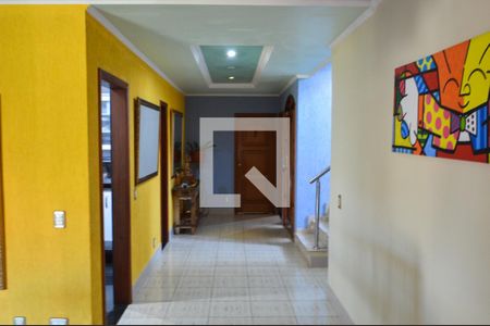 Sala 1 de casa de condomínio para alugar com 4 quartos, 600m² em Pechincha, Rio de Janeiro