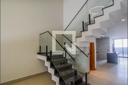 Sala de casa à venda com 3 quartos, 180m² em Vila Alto de Santo Andre, Santo André