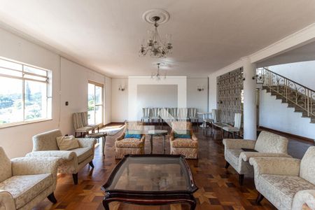 Sala 1 de casa para alugar com 5 quartos, 600m² em Sumaré, São Paulo