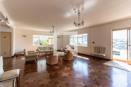 Sala 1 de casa para alugar com 5 quartos, 600m² em Sumaré, São Paulo