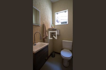 Lavabo de casa de condomínio para alugar com 3 quartos, 150m² em Vargem Grande, Rio de Janeiro