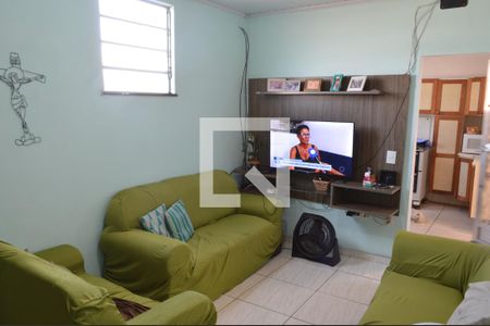 Sala de casa à venda com 9 quartos, 200m² em Jacarepaguá, Rio de Janeiro