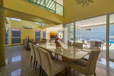 Sala de casa para alugar com 5 quartos, 480m² em Jardim Virginia, Guarujá