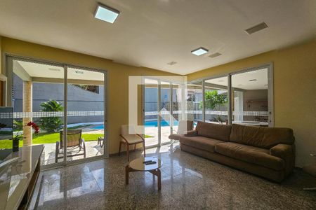 Sala de casa para alugar com 5 quartos, 480m² em Jardim Virginia, Guarujá