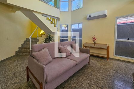 Sala de casa para alugar com 5 quartos, 480m² em Jardim Virginia, Guarujá