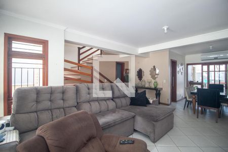 Sala de casa à venda com 3 quartos, 196m² em Chapéu do Sol, Porto Alegre