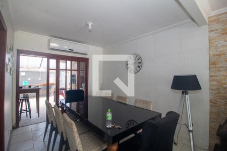 Sala de casa à venda com 3 quartos, 196m² em Chapéu do Sol, Porto Alegre