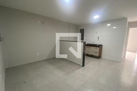 Sala de apartamento para alugar com 1 quarto, 45m² em Vila Santa Cruz, Duque de Caxias