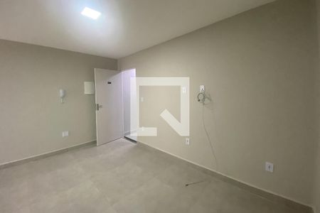 Sala de apartamento para alugar com 1 quarto, 45m² em Vila Santa Cruz, Duque de Caxias