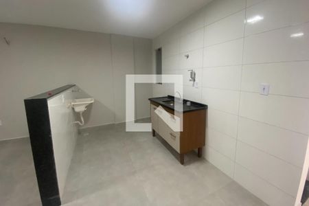 Cozinha de apartamento para alugar com 1 quarto, 45m² em Vila Santa Cruz, Duque de Caxias