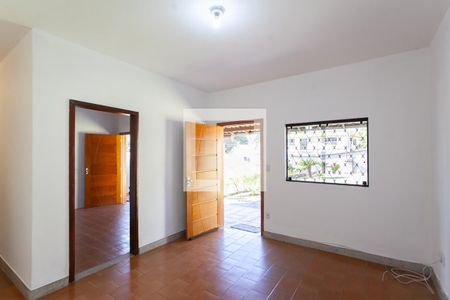 Sala de casa à venda com 2 quartos, 450m² em São Pedro (venda Nova), Belo Horizonte