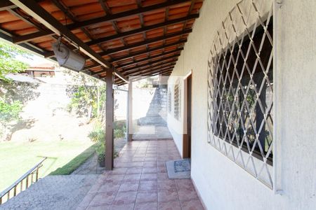 Varanda da Sala de casa à venda com 2 quartos, 450m² em São Pedro (venda Nova), Belo Horizonte