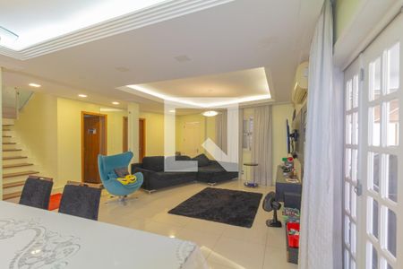 Sala de casa à venda com 3 quartos, 327m² em Estância Velha, Canoas