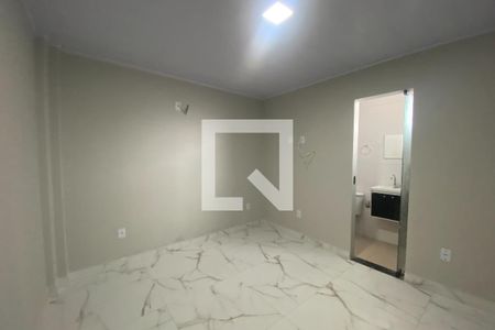 Quarto de apartamento para alugar com 1 quarto, 125m² em Vila Santa Cruz, Duque de Caxias