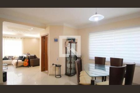 Casa à venda com 3 quartos, 330m² em Jardim Textil, São Paulo