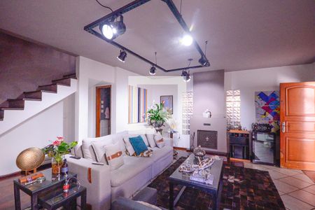 Sala de casa à venda com 3 quartos, 185m² em Jardim Vergueiro, São Paulo