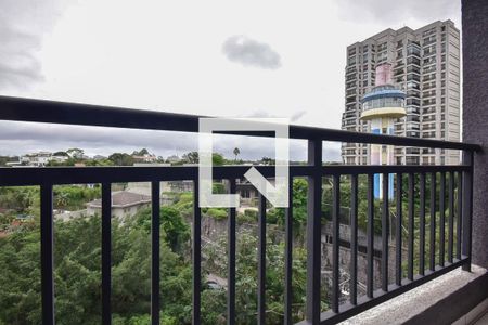 Varanda de kitnet/studio à venda com 1 quarto, 26m² em Cidade Jardim, São Paulo