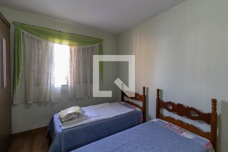 Quarto 1 de casa para alugar com 2 quartos, 450m² em Vila Granada, São Paulo