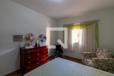 Quarto 2 de casa para alugar com 2 quartos, 450m² em Vila Granada, São Paulo