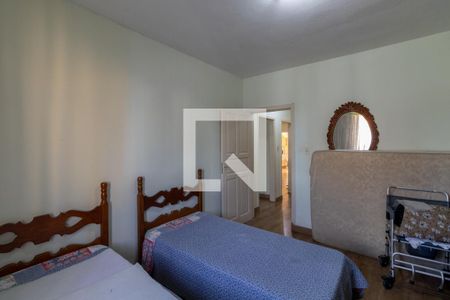 Quarto 1 de casa para alugar com 2 quartos, 450m² em Vila Granada, São Paulo